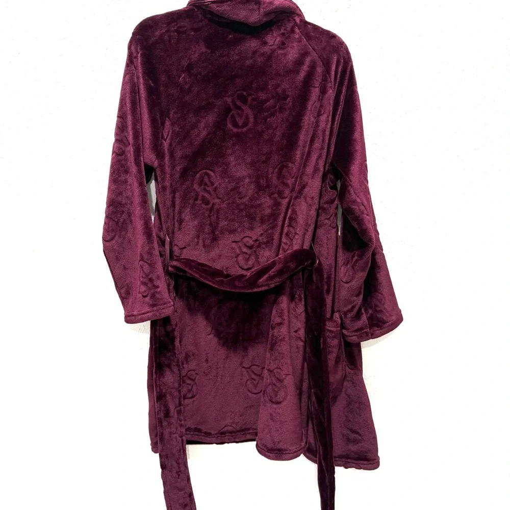 Victoria's Secret monogram Plush Robe Deep‎ Purple XS/S